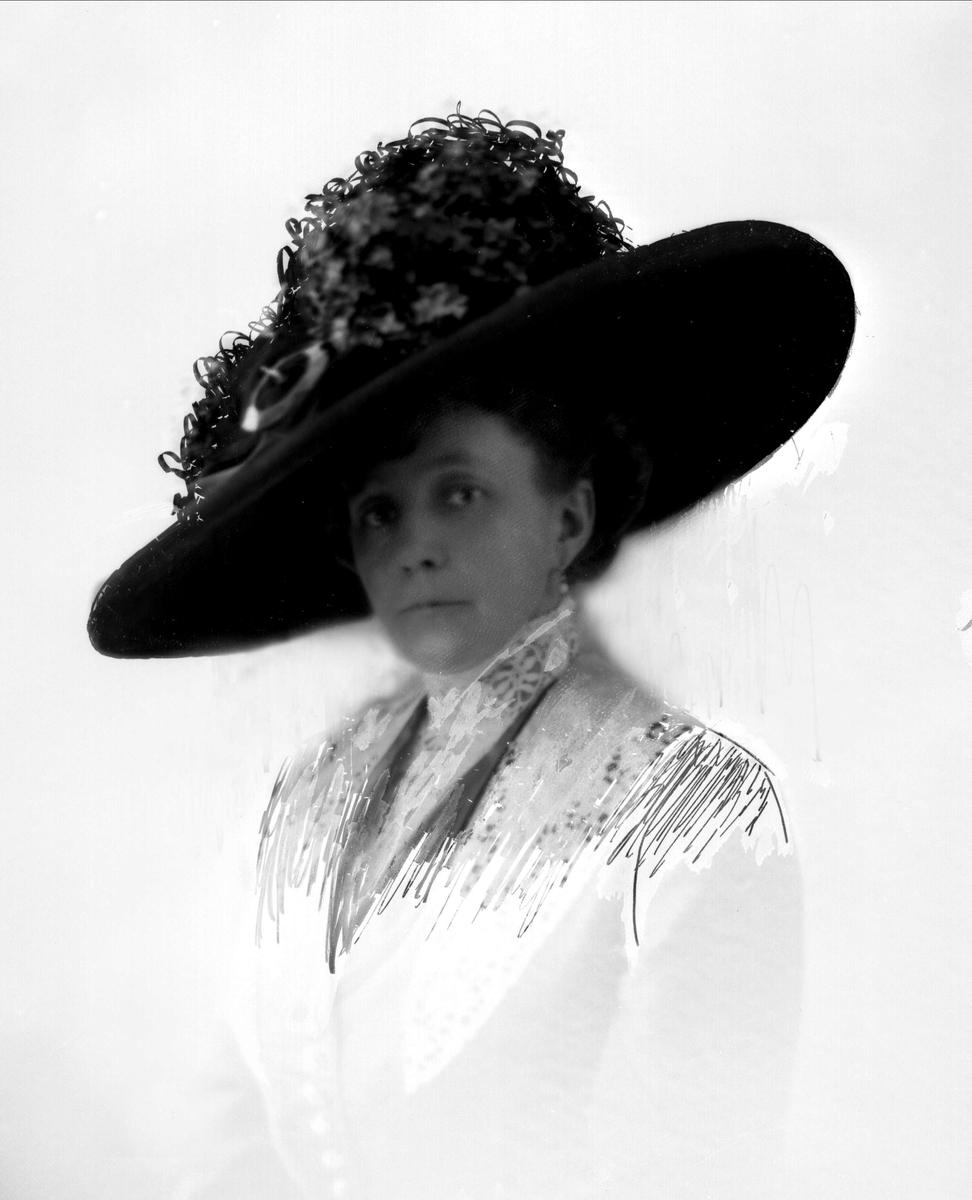 Gustav Borgen, NFB.01335