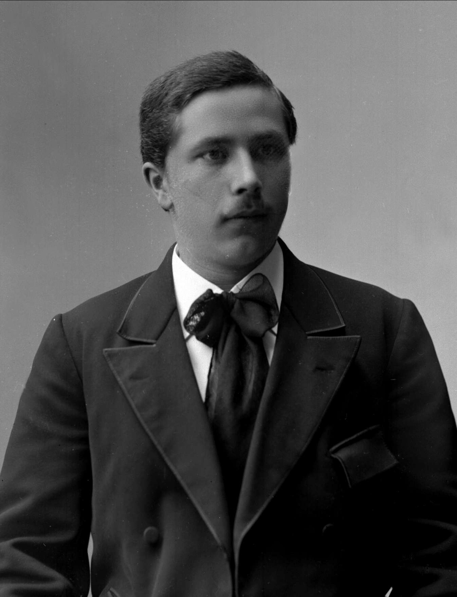 Gustav Borgen, NFB.02368