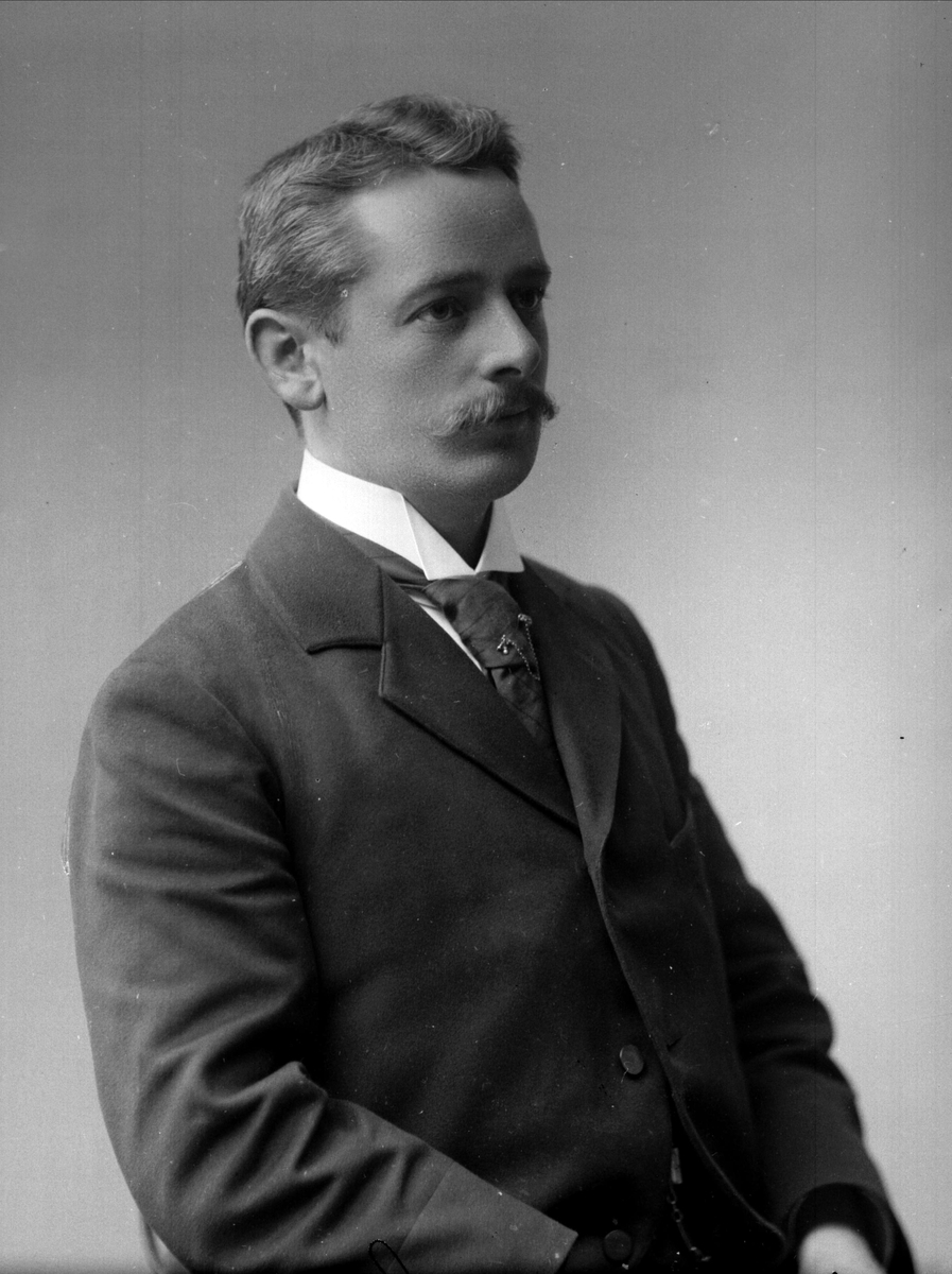 Gustav Borgen, NFB.02838
