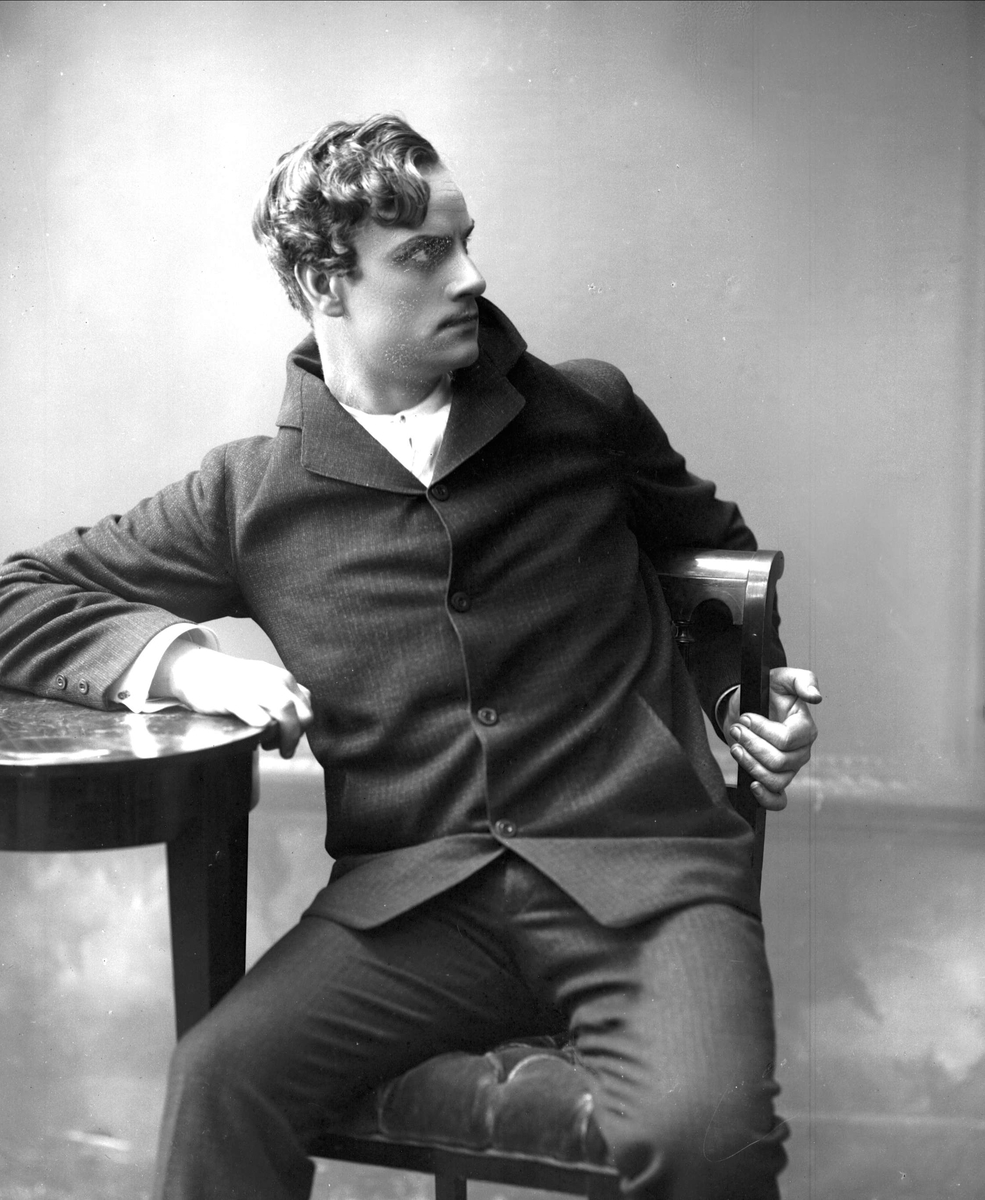 Gustav Borgen, Portrett, skuespiller Dienesen.