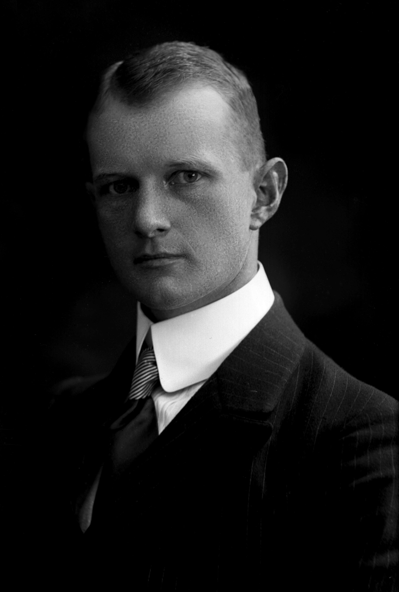 Gustav Borgen, NFB.04686