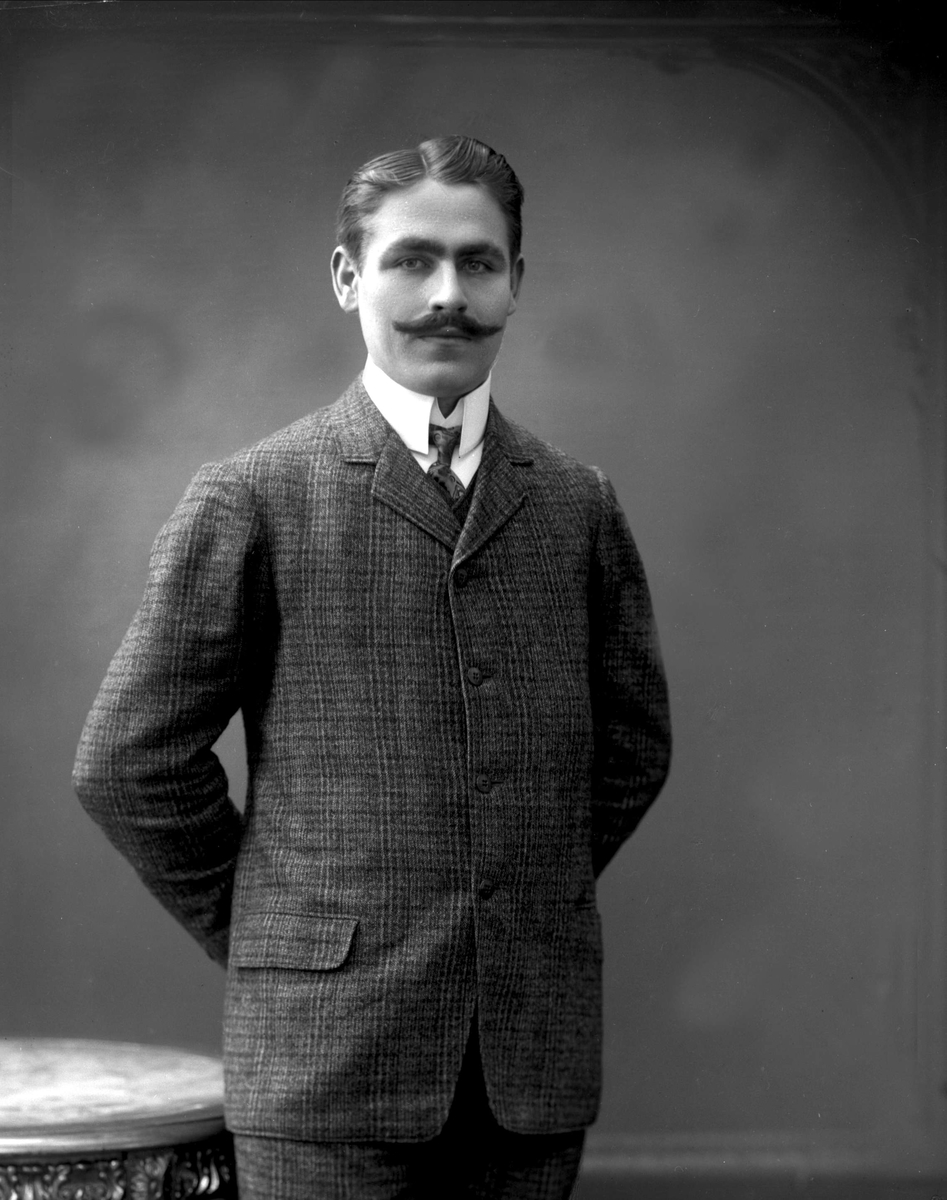 Gustav Borgen, NFB.13977