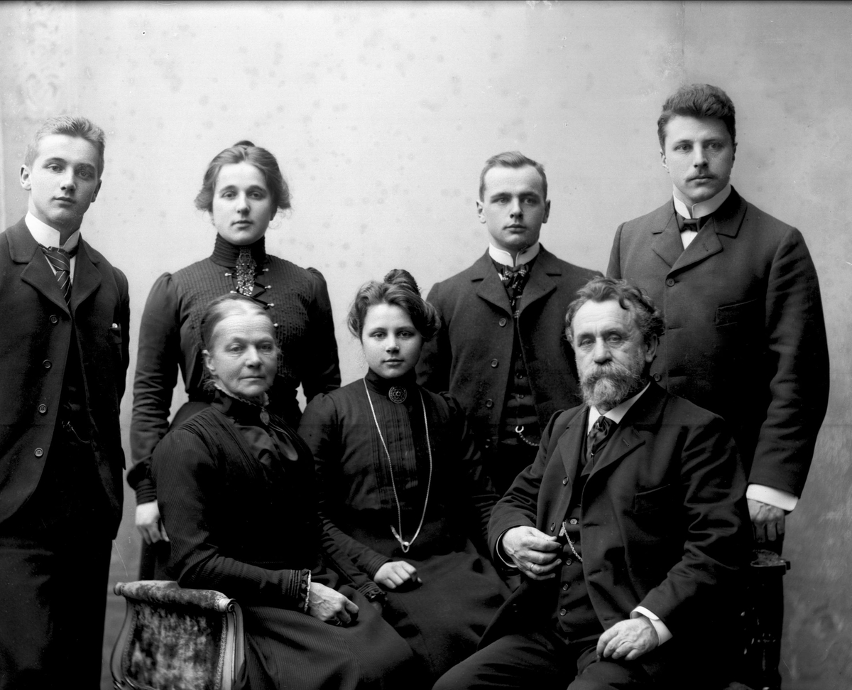 Gustav Borgen, Familieportrett.