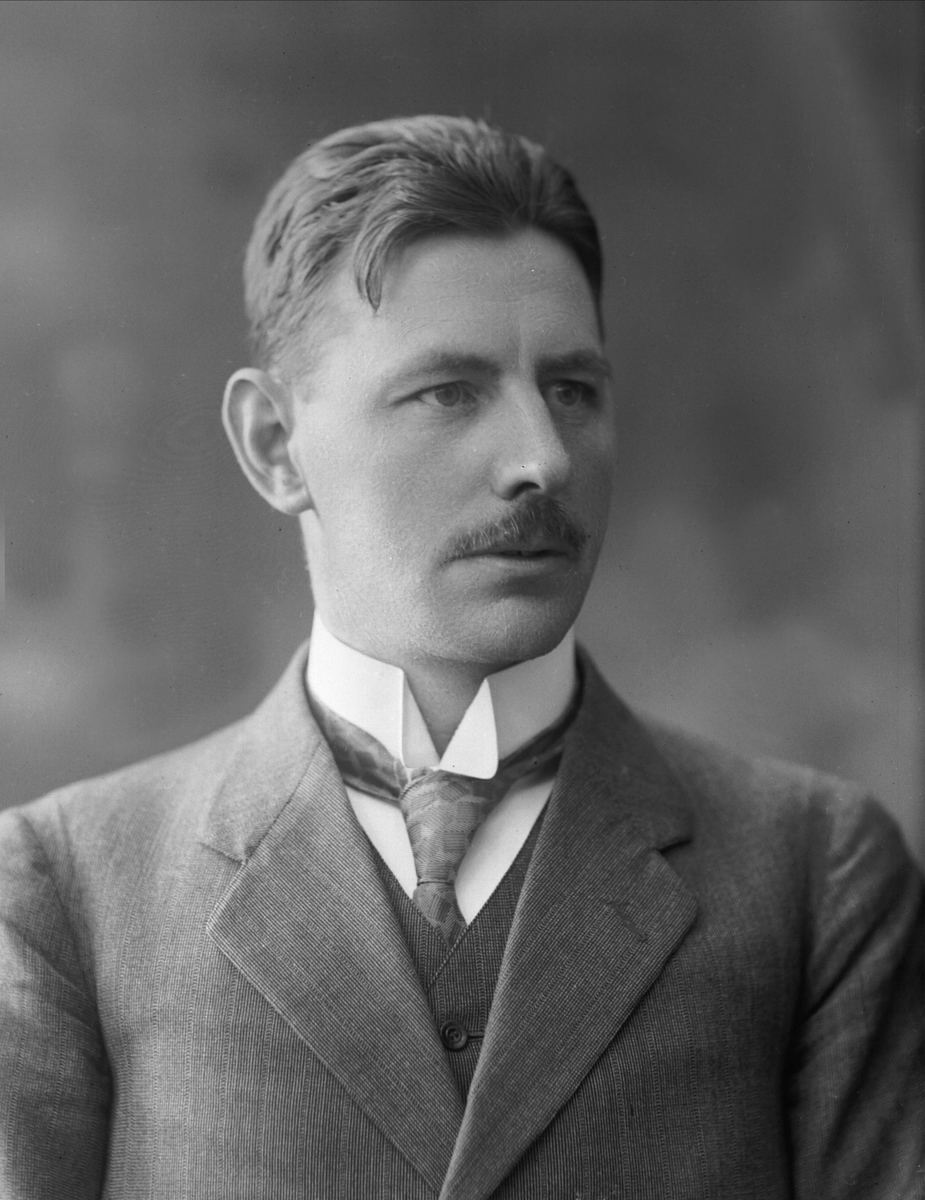 Gustav Borgen, NFB.20675