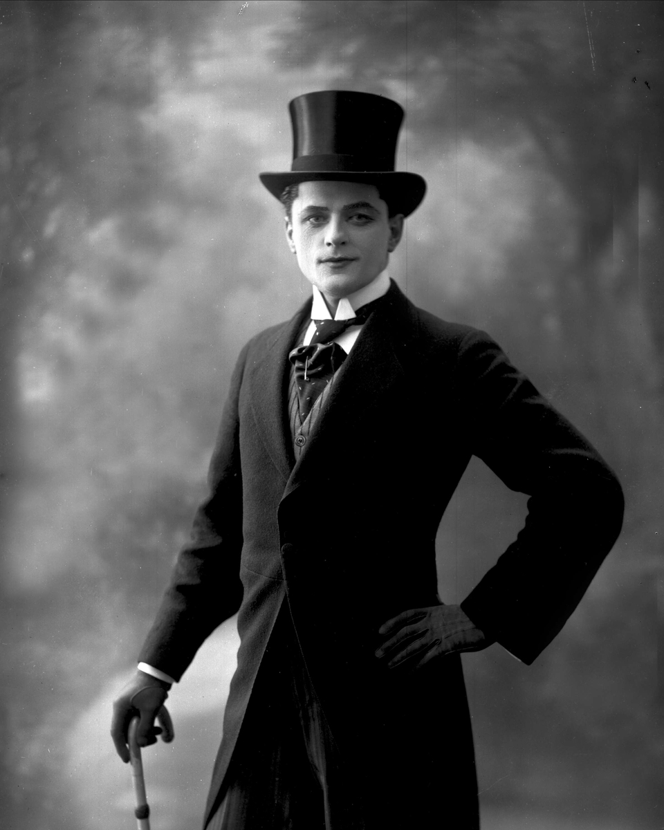 Gustav Borgen, Portrett, skuespiller Buttedal.