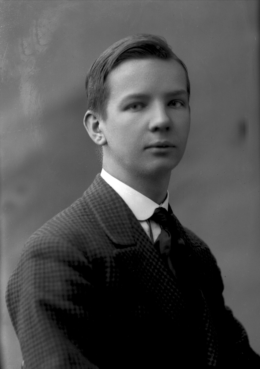 Gustav Borgen, NFB.22057