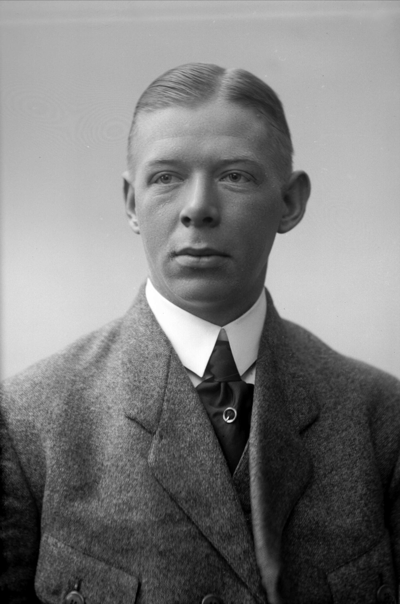 Gustav Borgen, NFB.22579