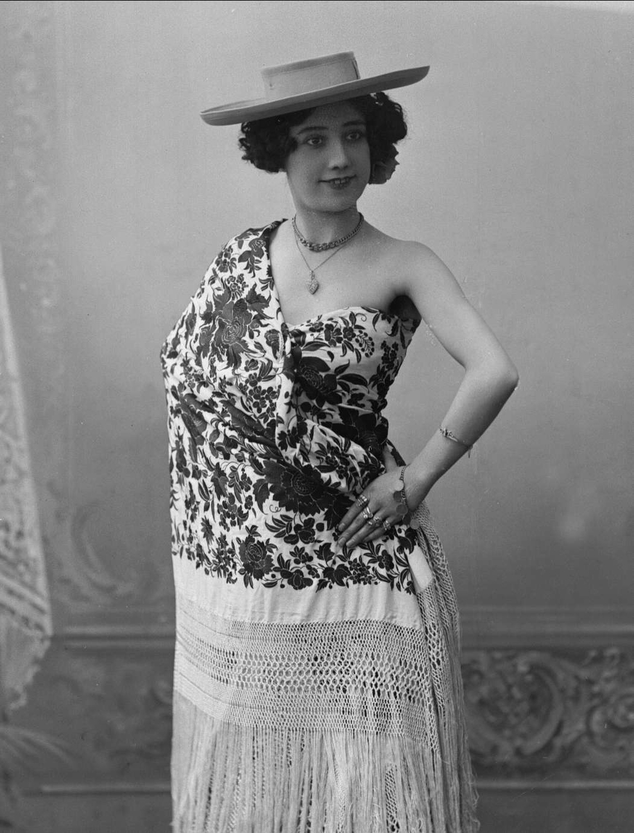 Gustav Borgen, Portrett, Noelle Desanges.
