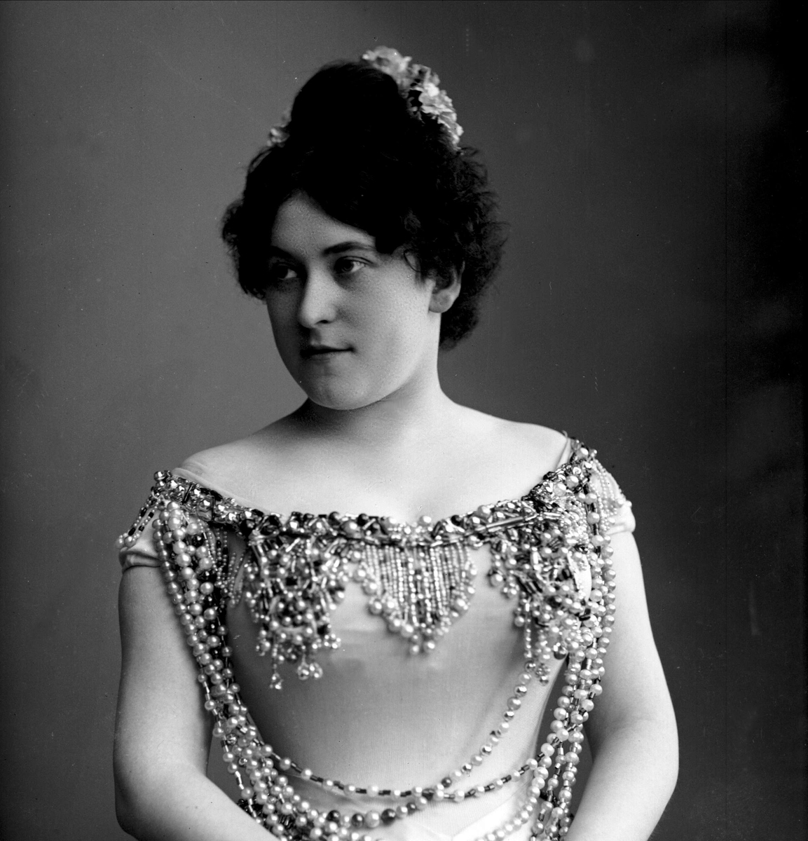 Gustav Borgen, Portrett, Sally Roge.