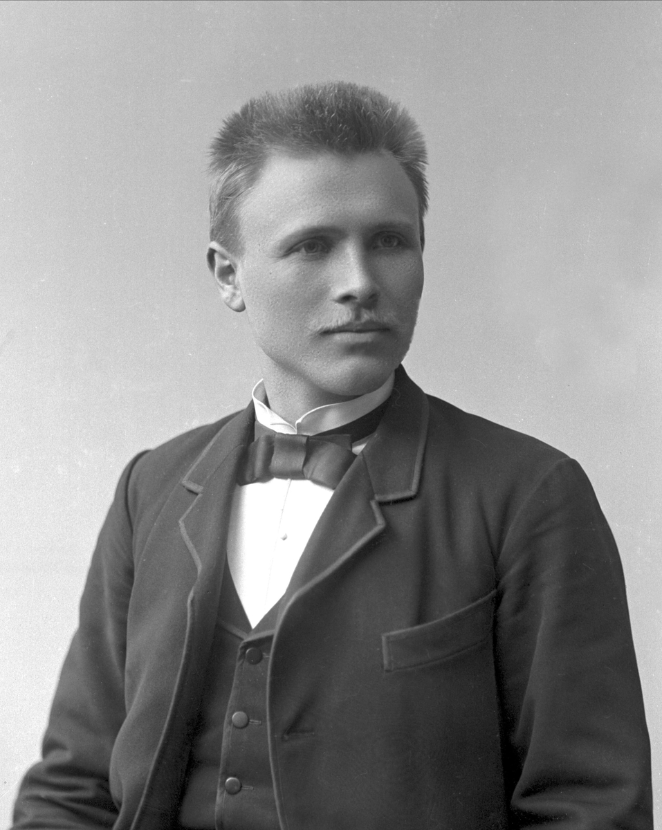 Gustav Borgen, NFB.26966