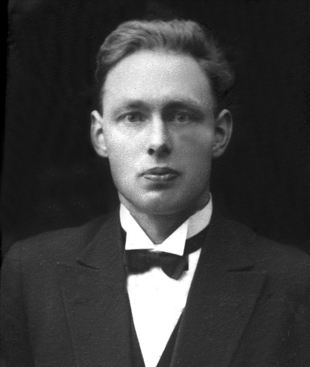 Gustav Borgen, Portrett, Dagfinn Kongsrud. Ungdomslaget Fram.