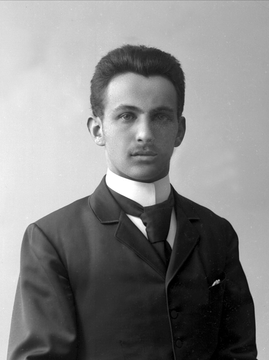 Gustav Borgen, NFB.34527