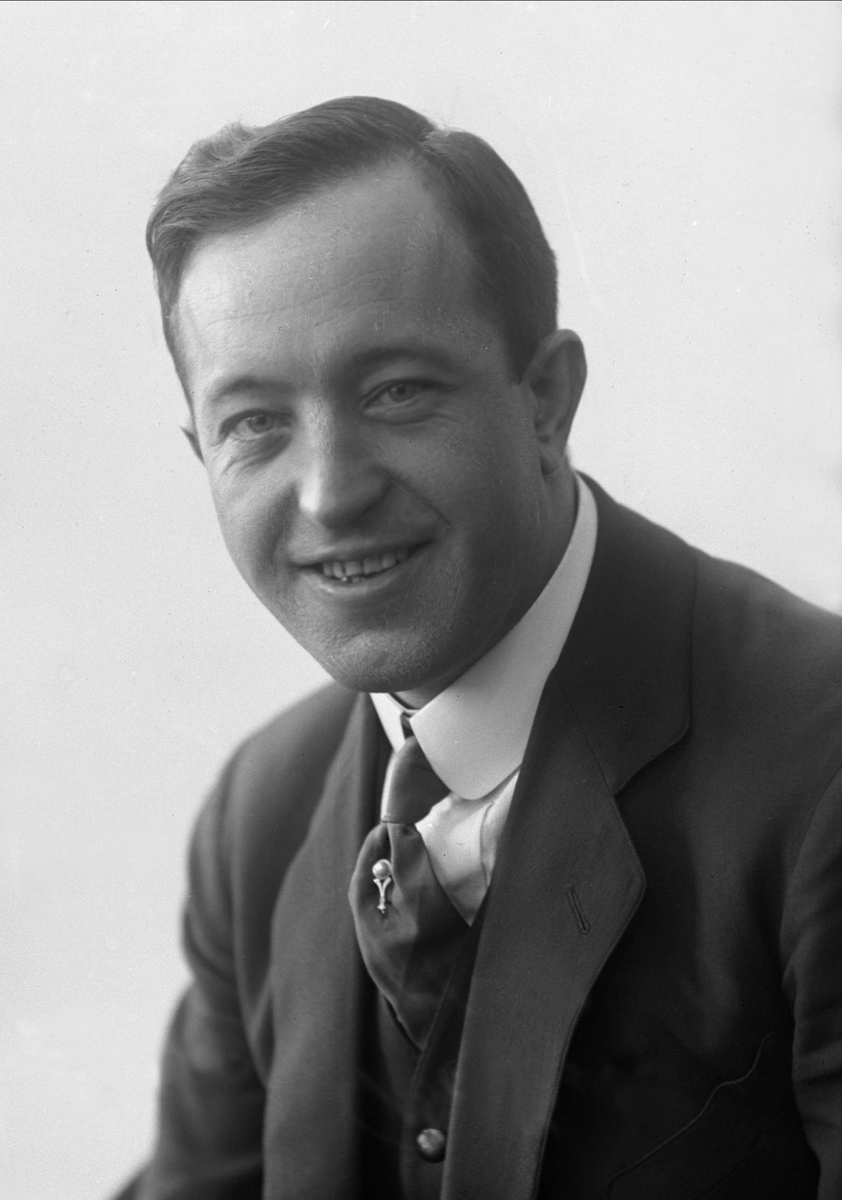 Gustav Borgen, NFB.35158