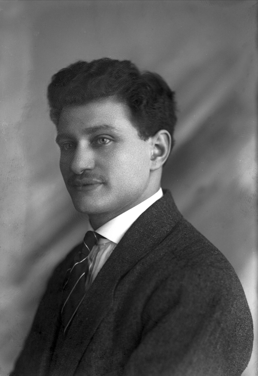 Gustav Borgen, NFB.36651
