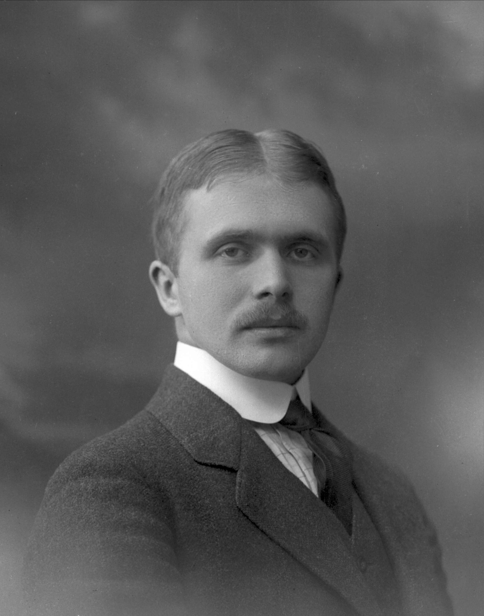 Gustav Borgen, NFB.36875