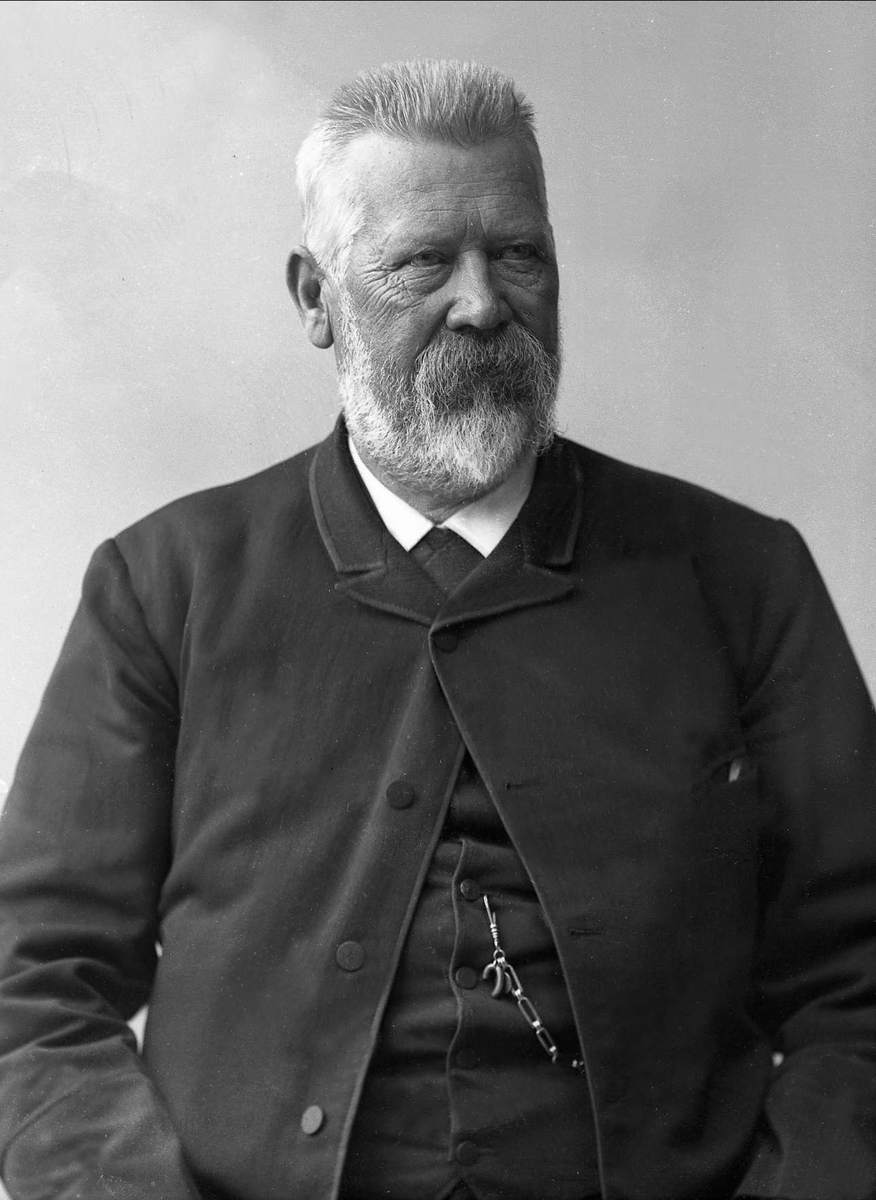 Gustav Borgen, NFB.41972