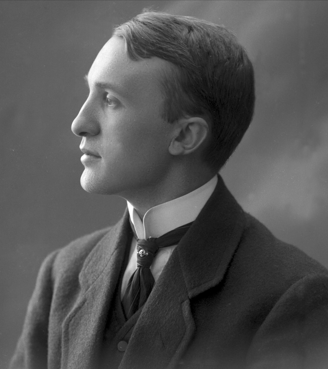 Gustav Borgen, NFB.42642