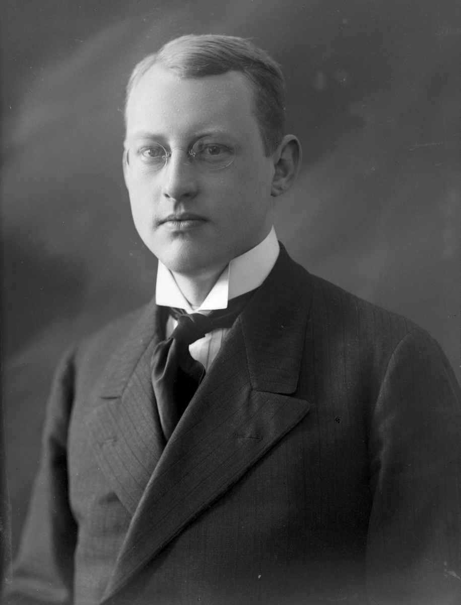 Gustav Borgen, NFB.42655