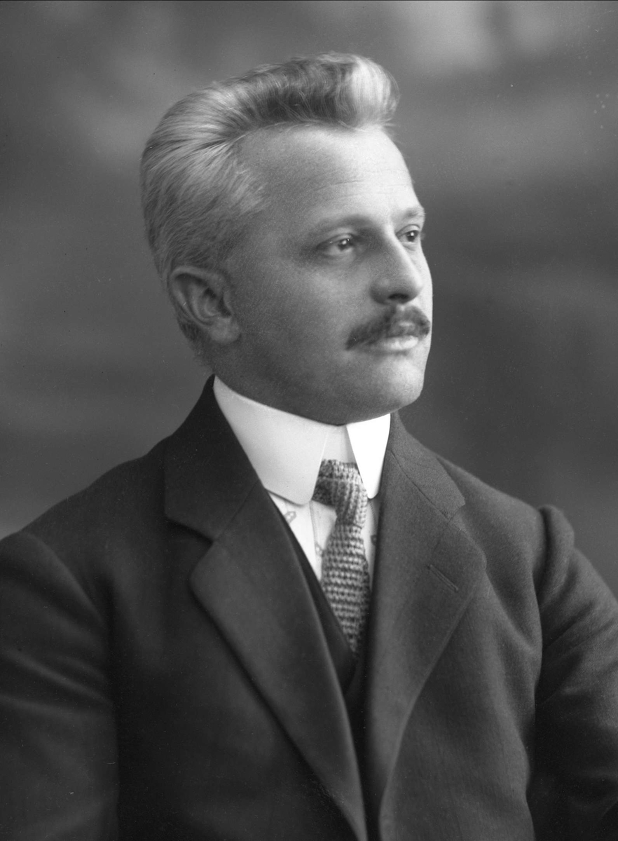 Gustav Borgen, NFB.42872