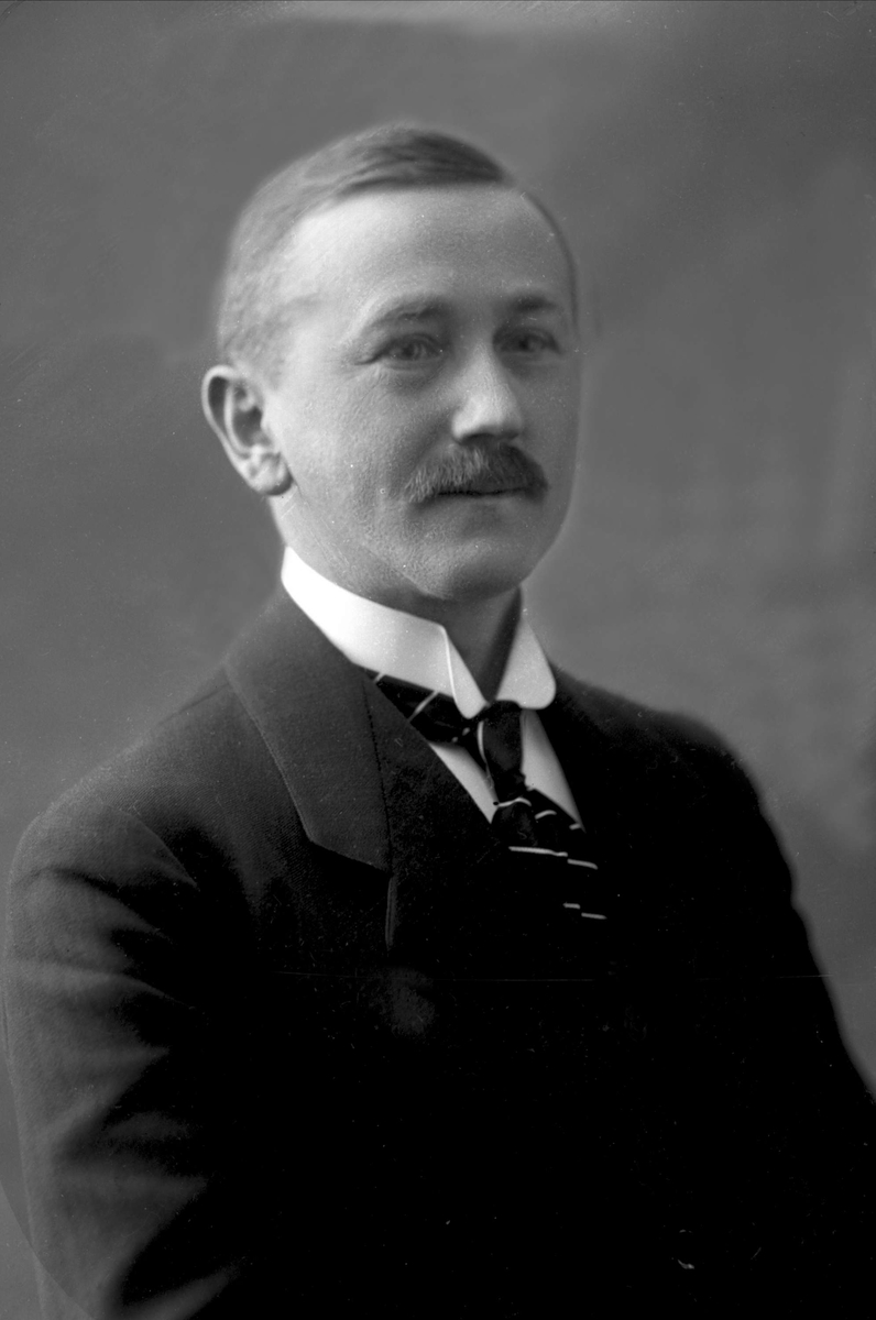 Gustav Borgen, NFB.43090