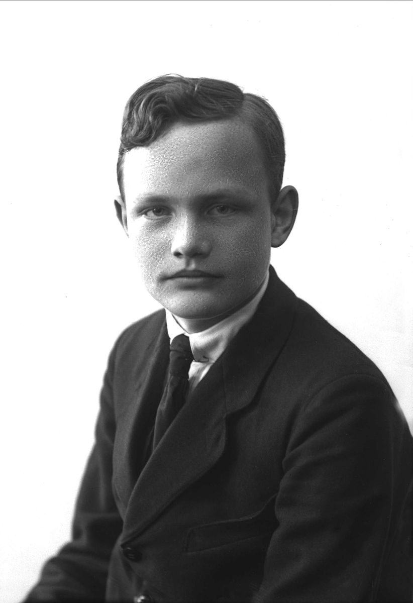 Gustav Borgen, NFB.43370