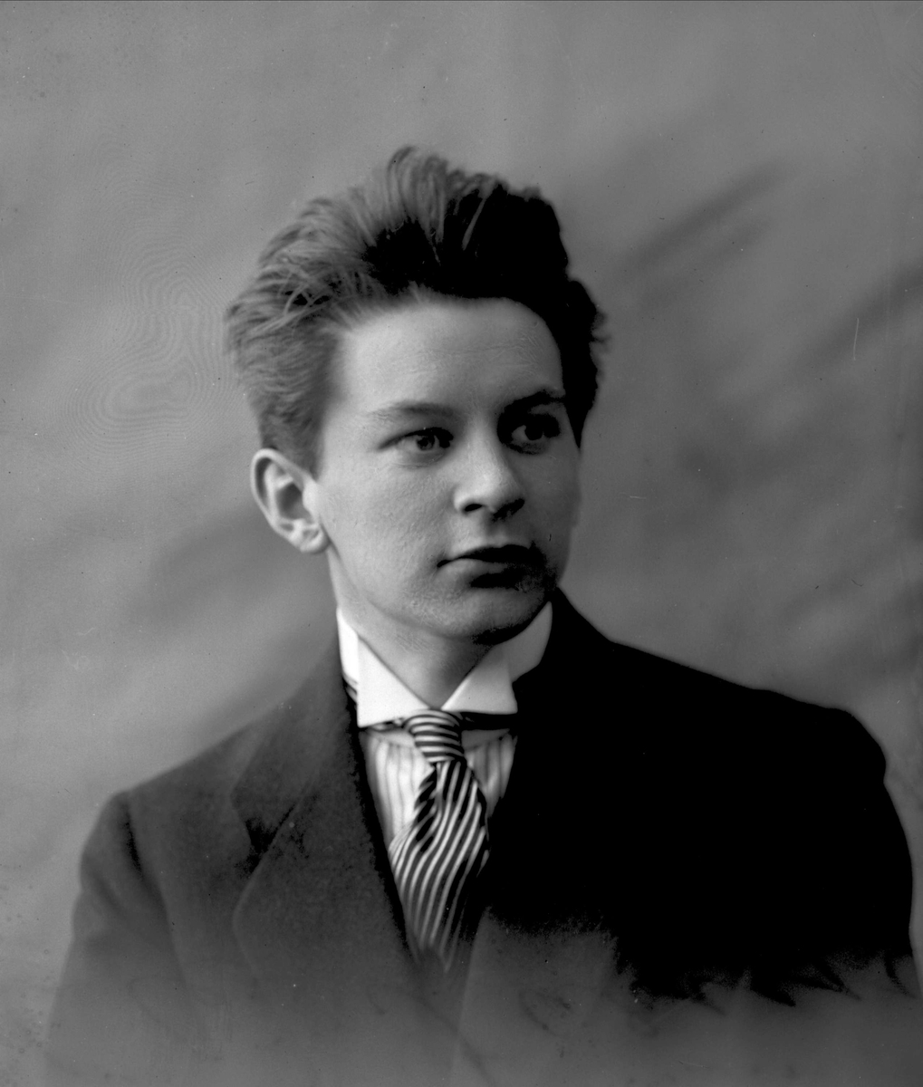 Gustav Borgen, NFB.44405