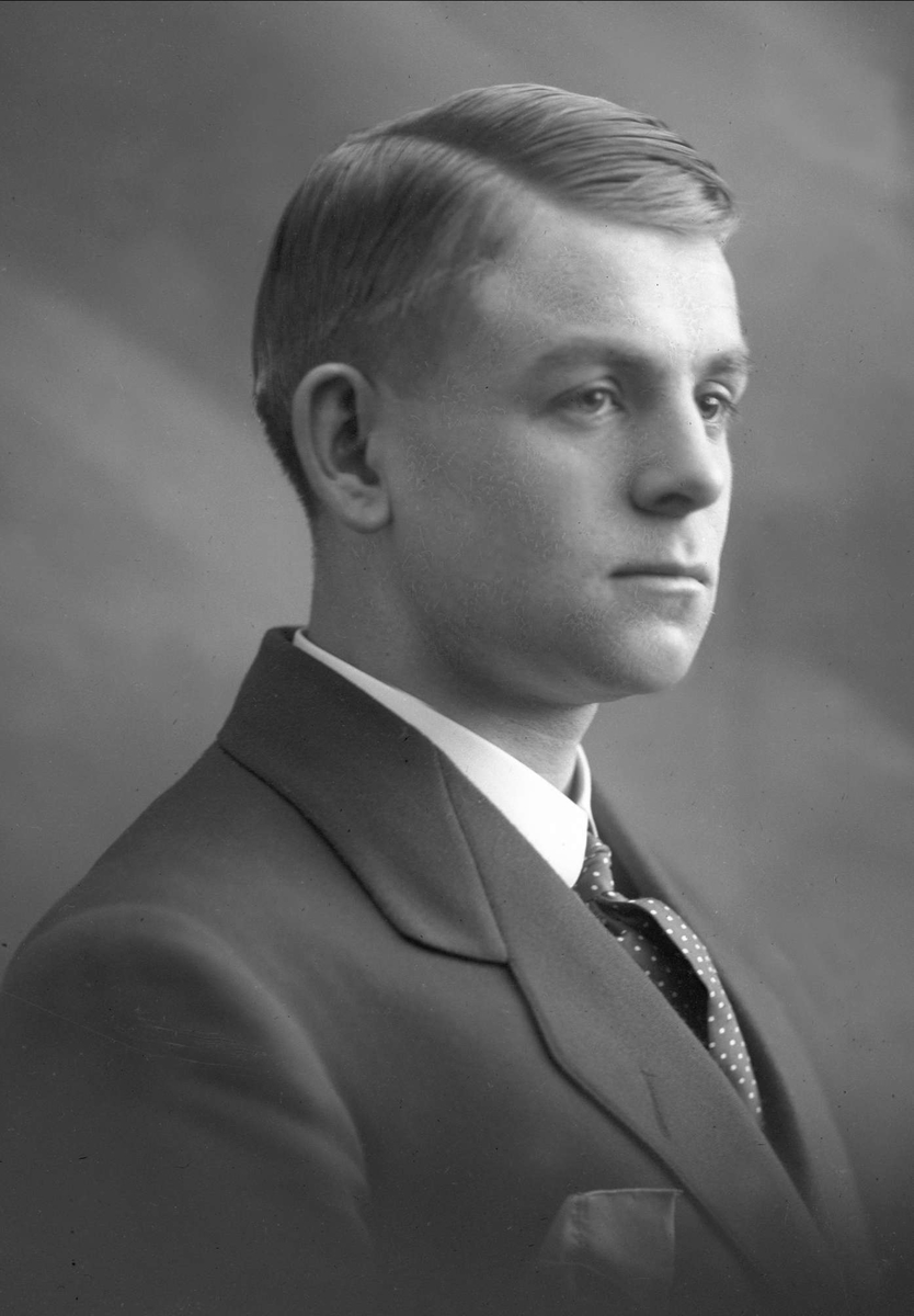 Gustav Borgen, NFB.46972
