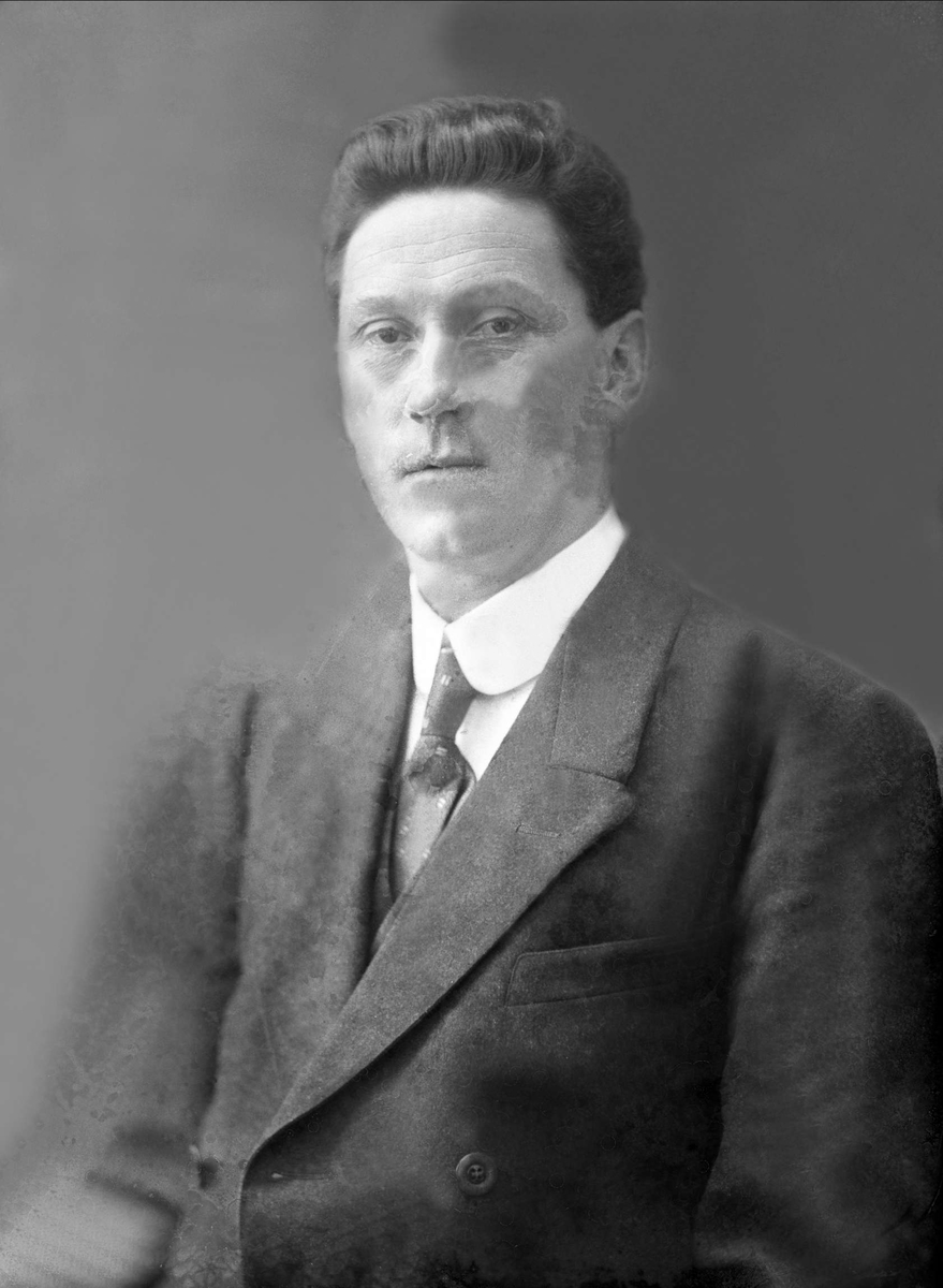 Gustav Borgen, NFB.47558