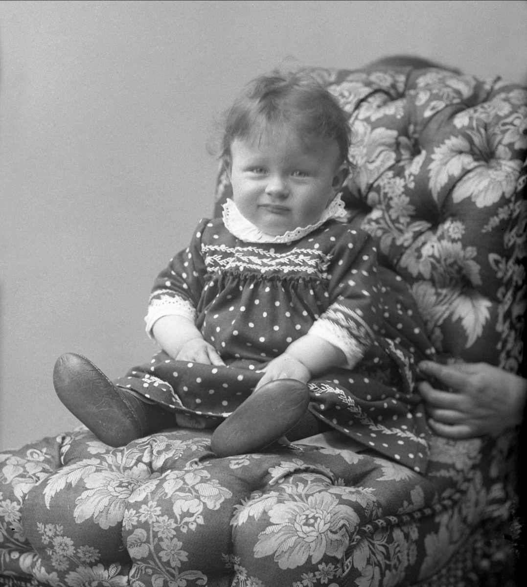 Gustav Borgen, Barneportrett av Erna Johanne Falsen gift Groth.