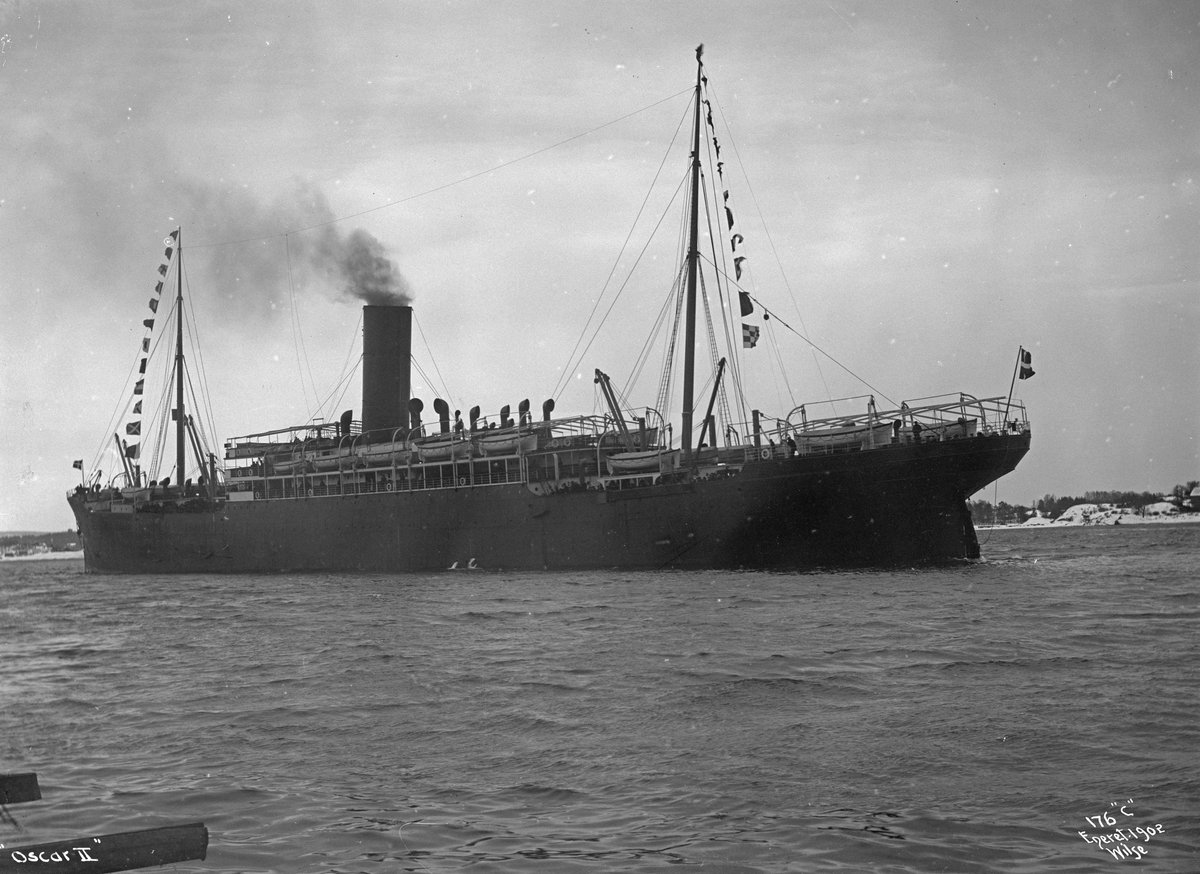 Anders Beer Wilse, D/S Oscar II (b. 1901, A. Stephen & Sons, Glasgow)