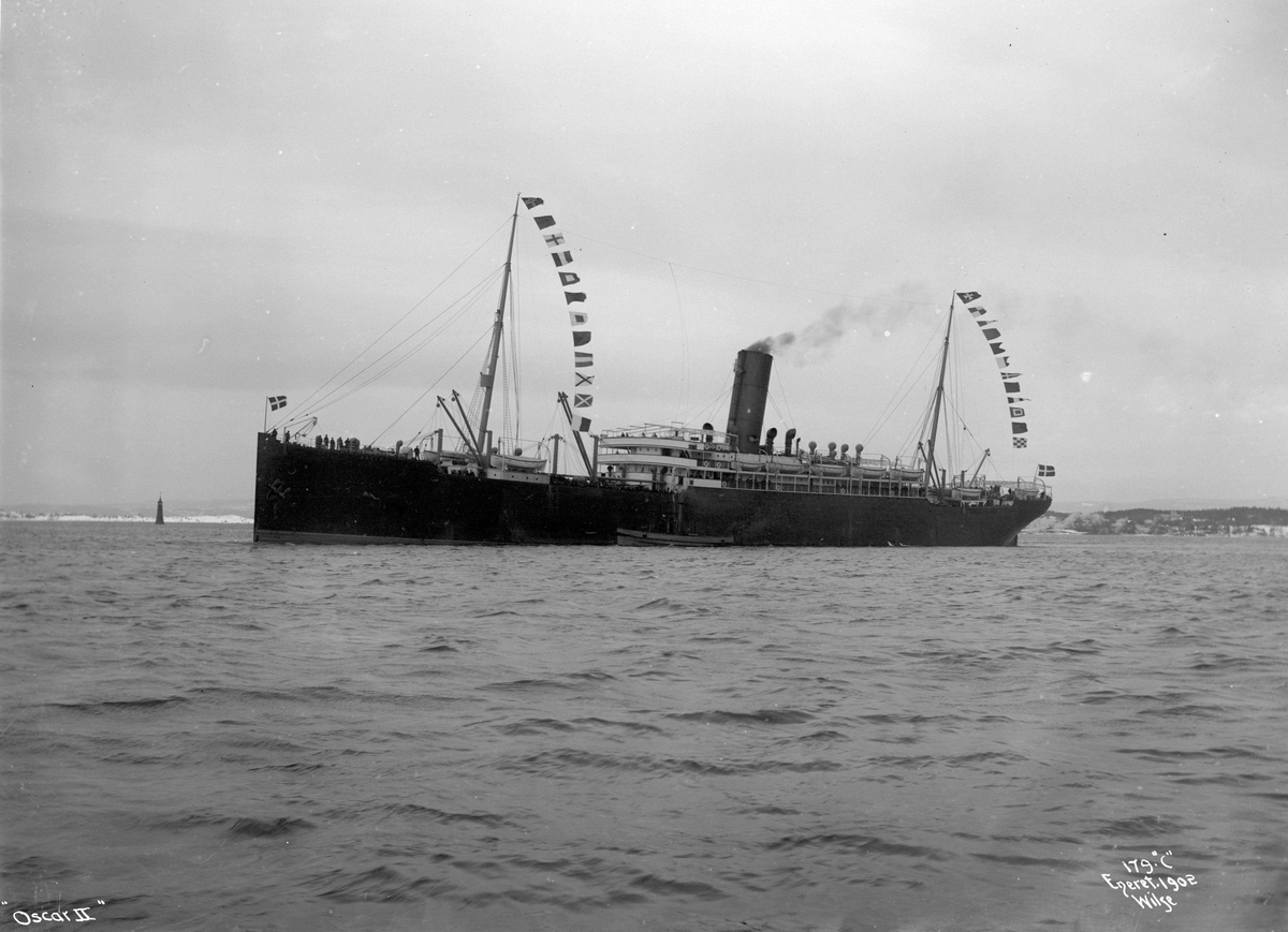 Anders Beer Wilse, D/S Oscar II (b. 1901, A. Stephen & Sons, Glasgow)