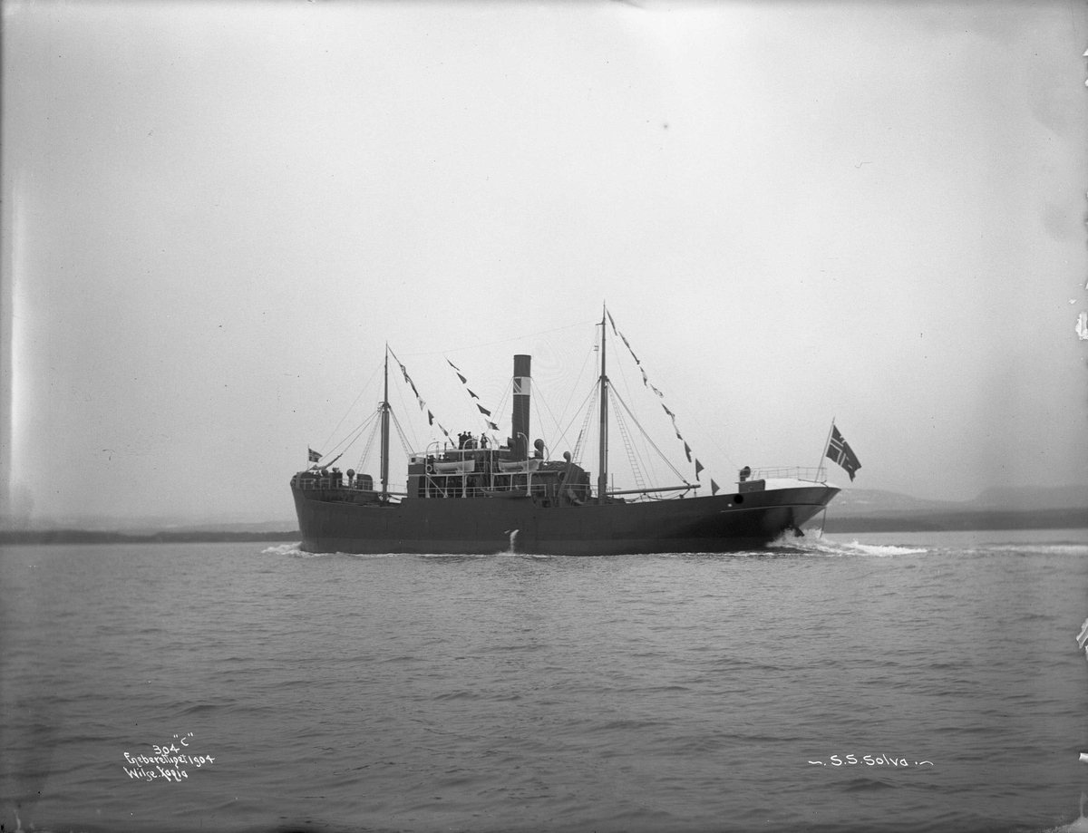 Anders Beer Wilse, D/S Solva (b. 1904, Nylands Verksted, Christiania), af Grimstad, Konsul Isaksen, 3/4 baug