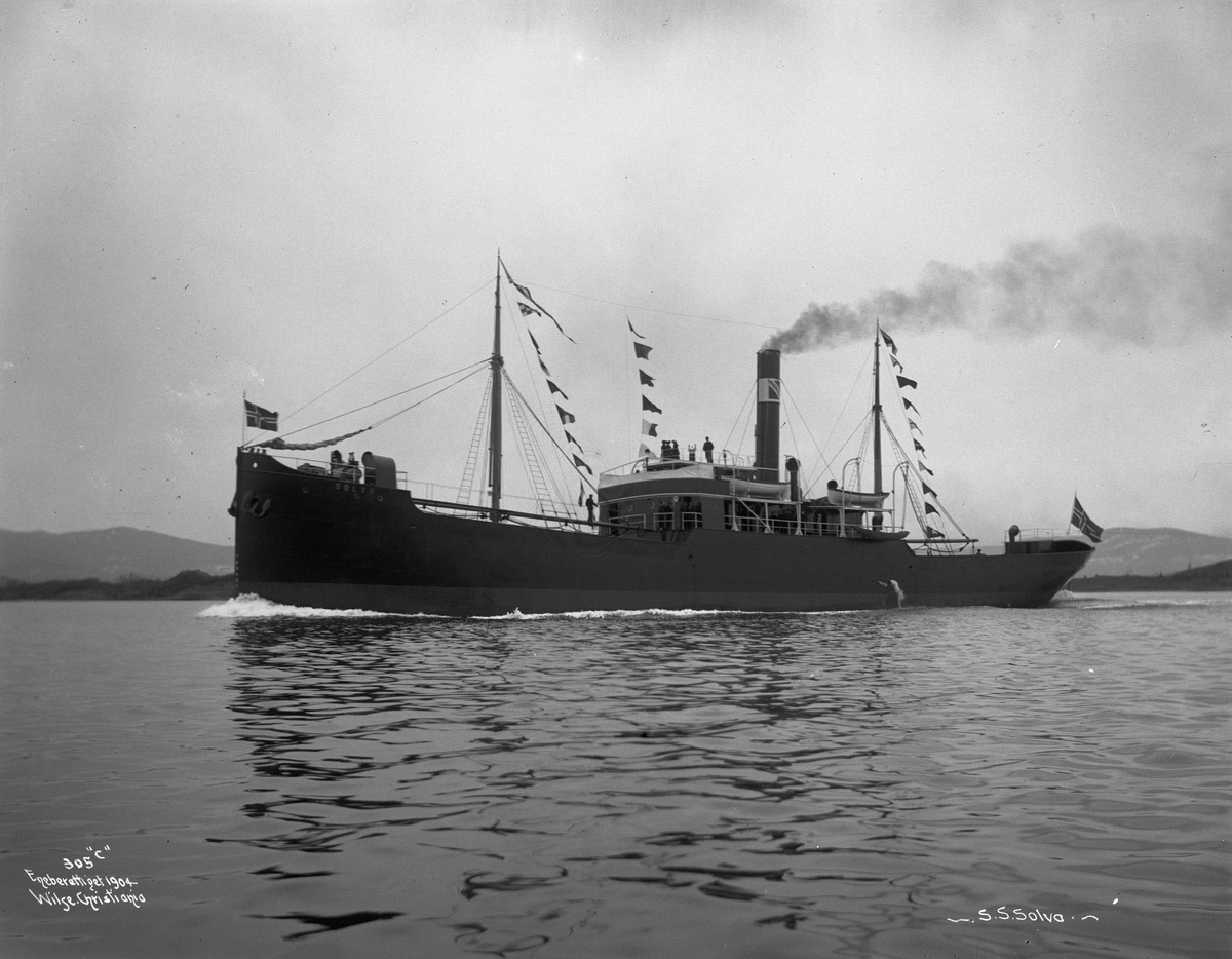 Anders Beer Wilse, D/S Solva (b. 1904, Nylands Verksted, Christiania), af Grimstad, Konsul Isaksen, 3/4 akter