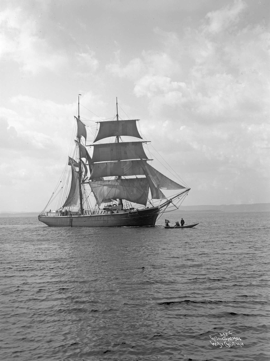Anders Beer Wilse, Fanø (b. 1878, Nordby, Fanø), brigg, tollboden kommer ombord