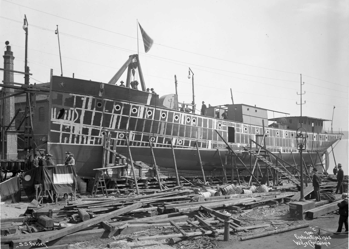 Anders Beer Wilse, D/S Folden (b. 1905, Akers Mekaniske Verksted, Christiania), på stabelen