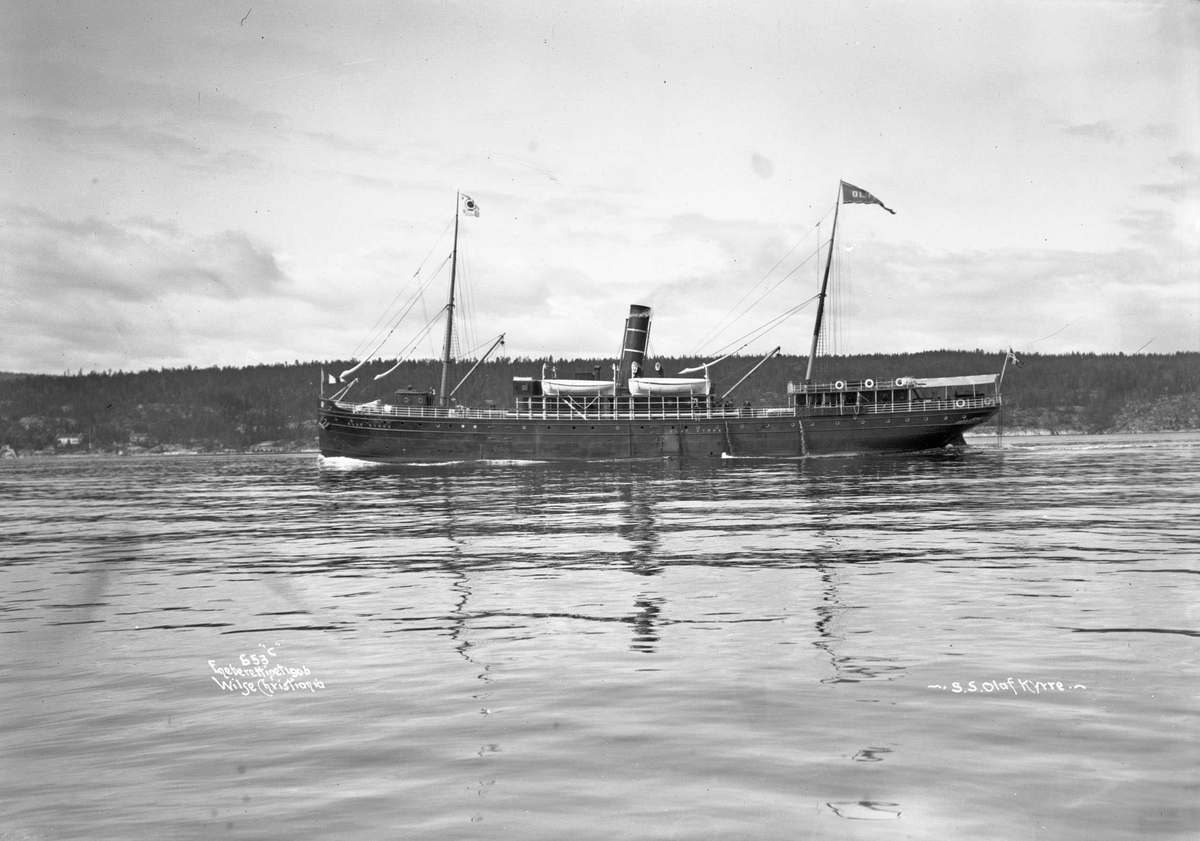 Anders Beer Wilse, D/S Olaf Kyrre (b. 1886, Martens, Olsen & Co., Bergen)