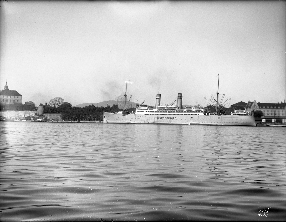 Anders Beer Wilse, D/S Stavangerfjord (b. 1918, Cammell, Laird & Co., Birkenhead)