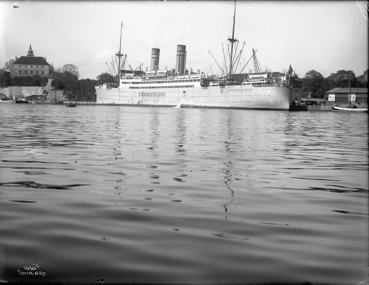 Anders Beer Wilse, D/S Stavangerfjord (b. 1918, Cammell, Laird & Co., Birkenhead)