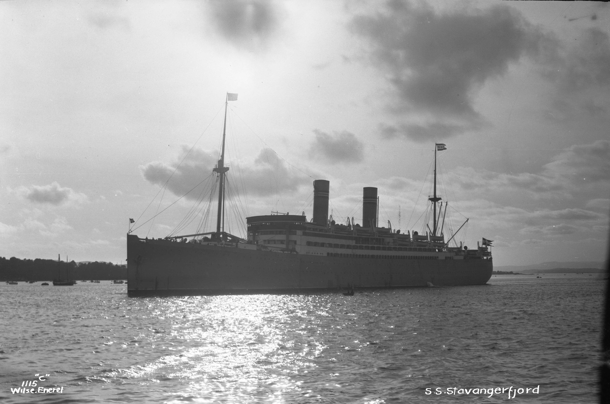 Anders Beer Wilse, Stavangerfjord (b. 1918, Cammell, Laird & Co., Birkenhead)