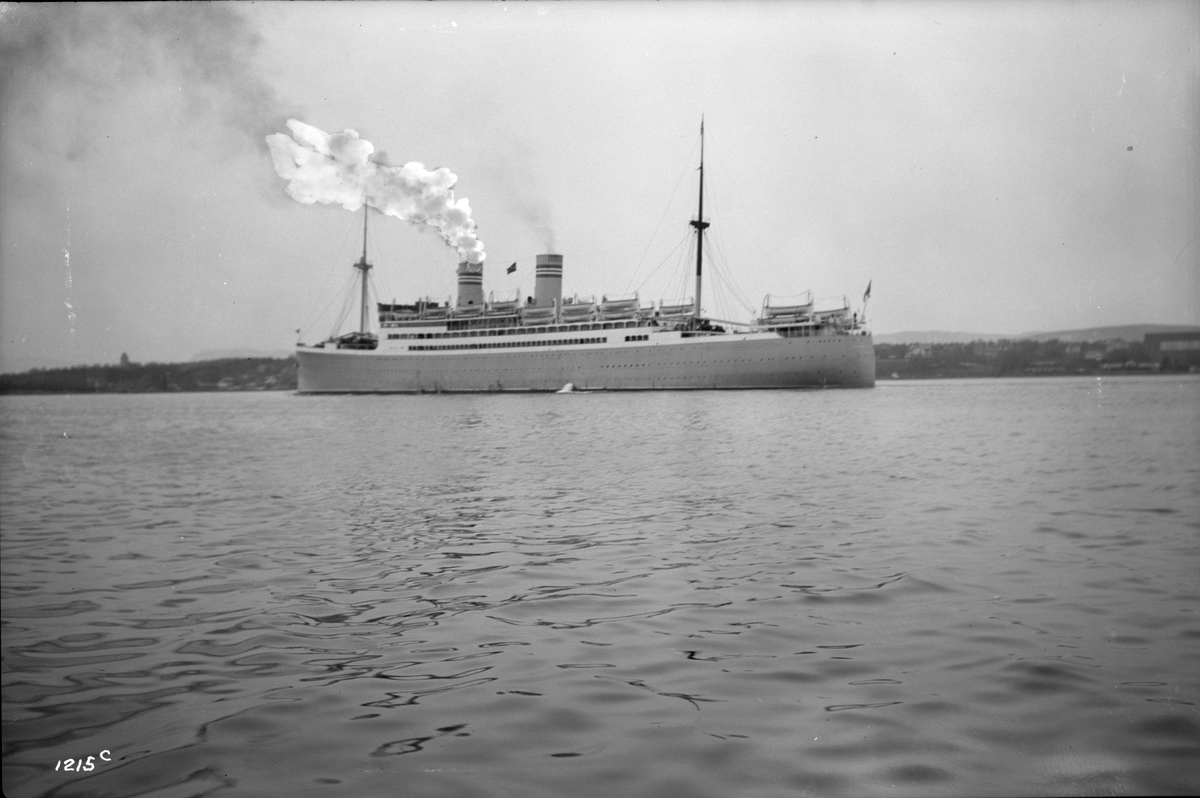 Anders Beer Wilse, Stavangerfjord (b. 1918, Cammell, Laird & Co., Birkenhead)