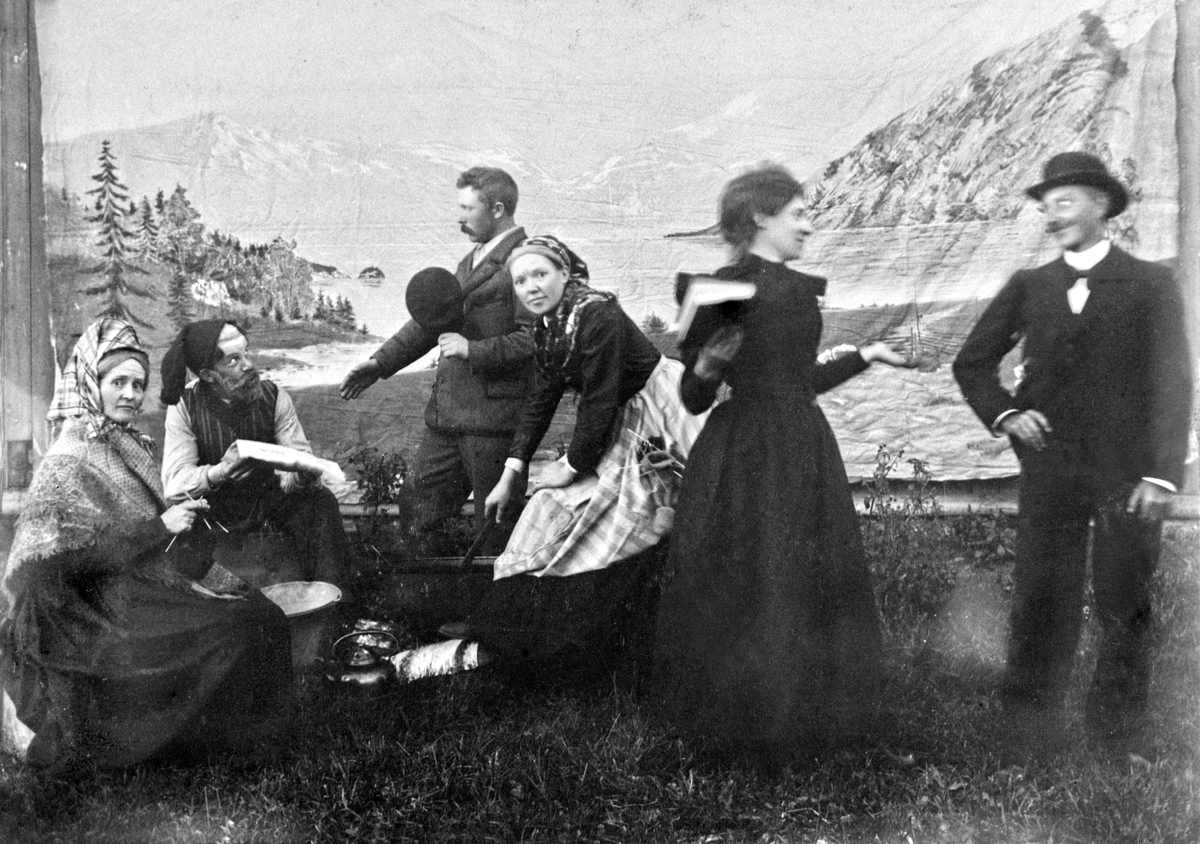 Normann Helger, STANGE DRAMATISKE SELSKAP, GRUPPE: 6 AMATØRSKUESPILLERE, TEATERFORESTILLING, SCENE,