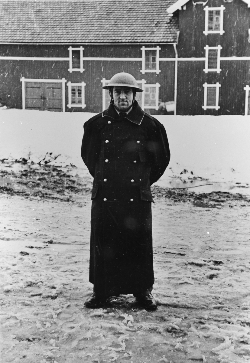 Unknown artist, Østerdalen april 1940. Soldat.