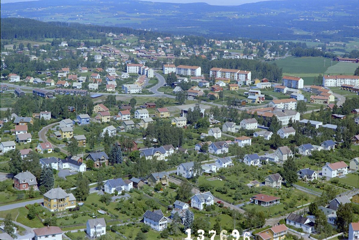 Widerøes Flyveselskap A/S, FLYFOTO, HOLSETGATA, LINDBERGBAKKEN, ROLSLØKKA, BØRSTADLUNNA