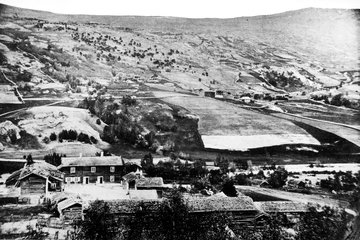 Ukjent, Vågå prestegård, landskap, 1884.