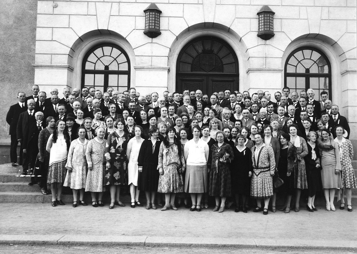 Anno Domkirkeodden, NORSK HÅNDVERKERFORBUNDS GENERALMØTE PÅ HAMAR I JUNI 1935. STOR GRUPPE.