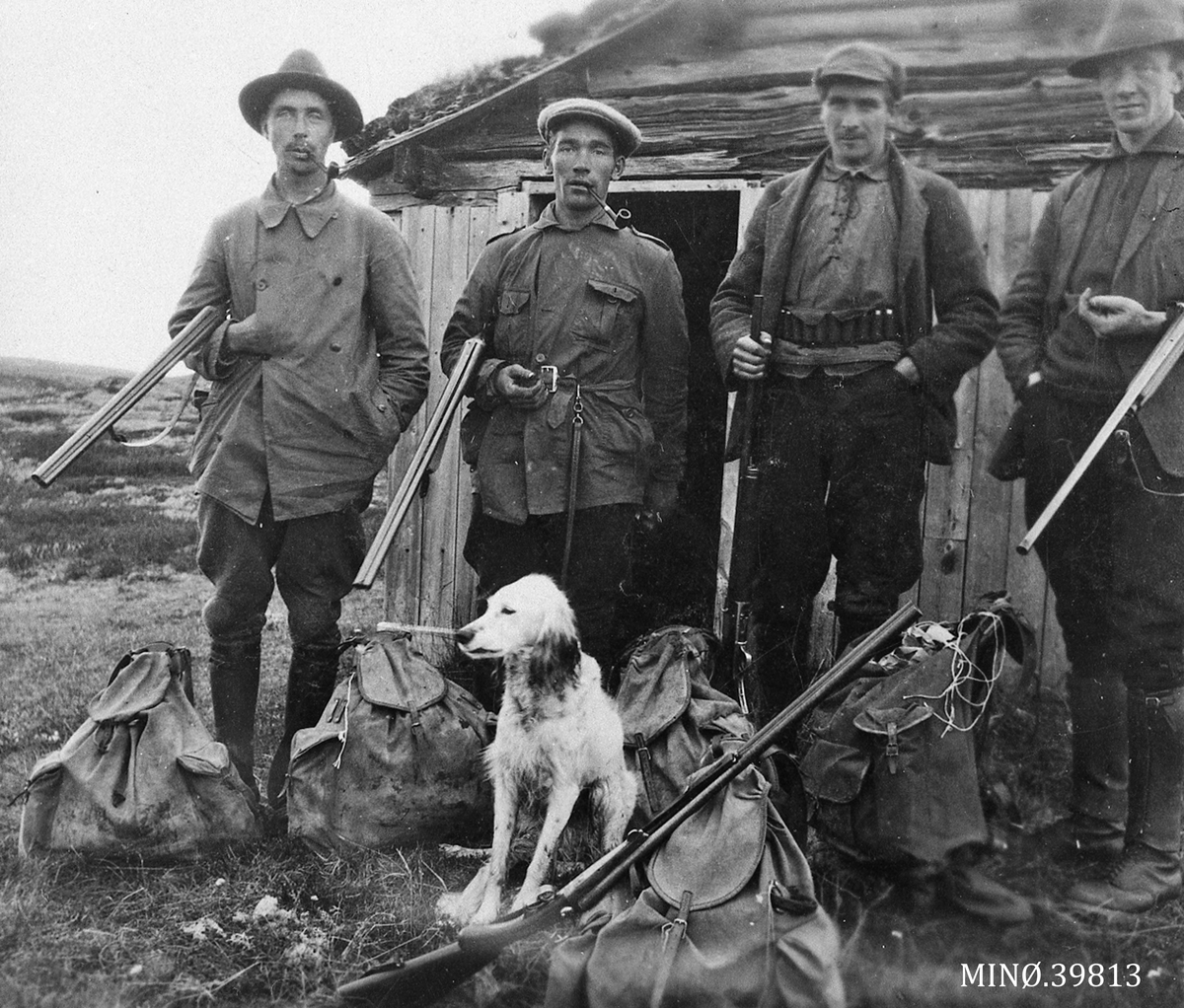 Ukjent, Jegere