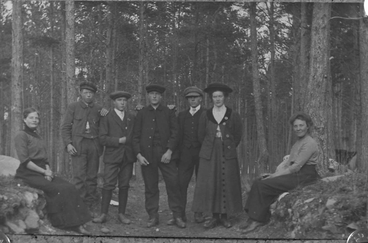 Jan Erik Øvergård, Ungdommer på tur i naturen