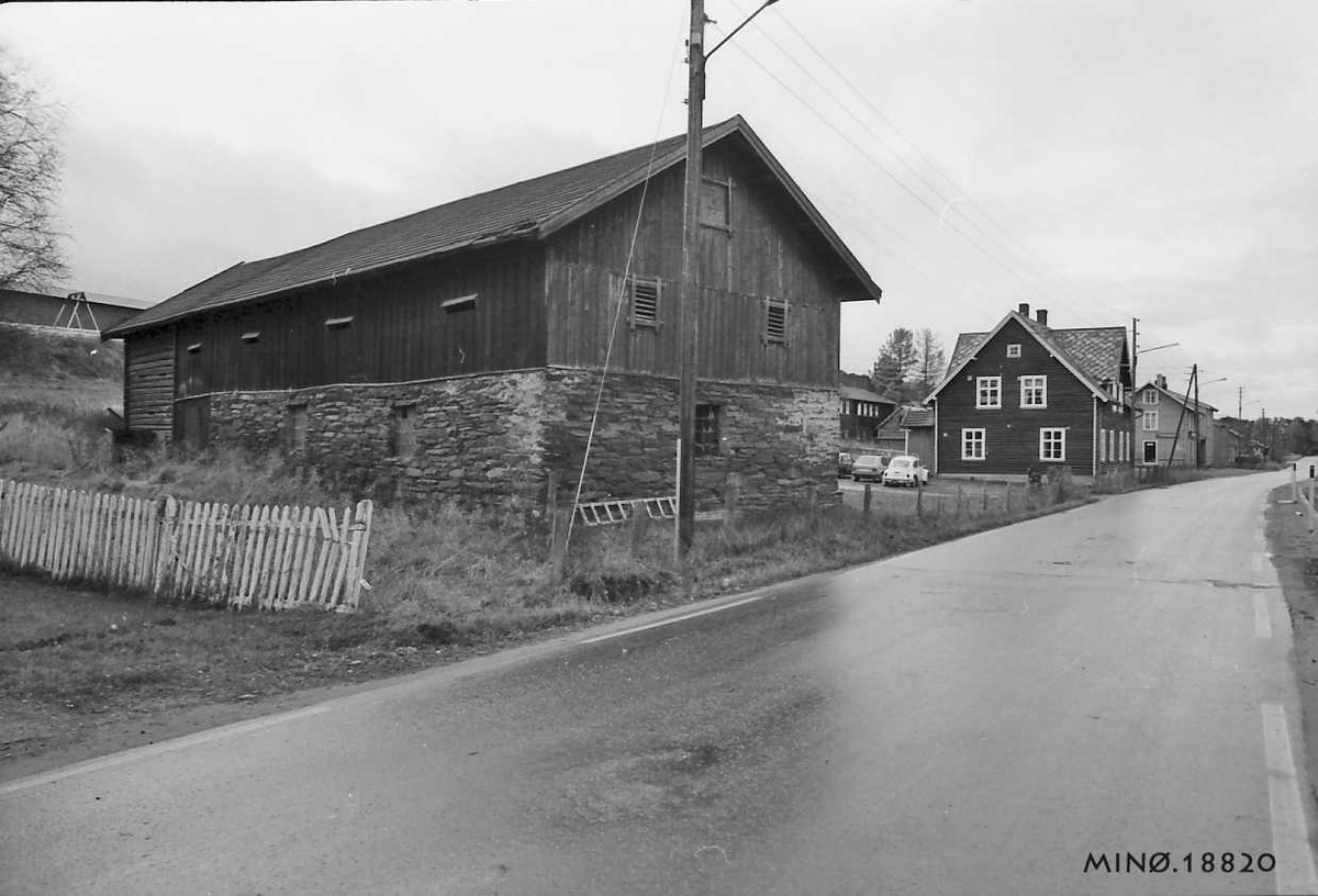 Torleif Sund, Fjøset, kontorbygning.