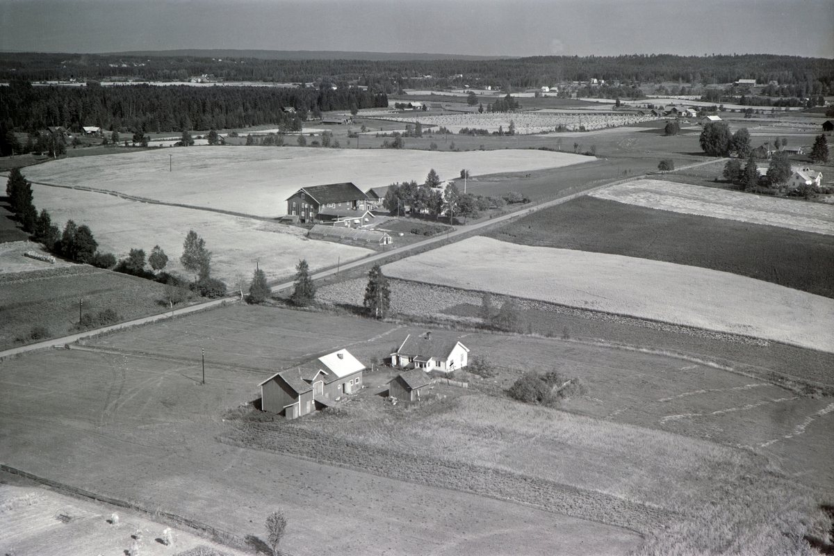 Widerøes Flyveselskap A/S, FLYFOTO BEKKENG, ROMEDAL