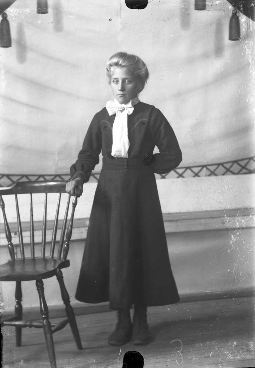 Oscar Holte, portrett, person, klær,